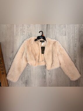 Cropped Faux-Fur Jacket - Blush